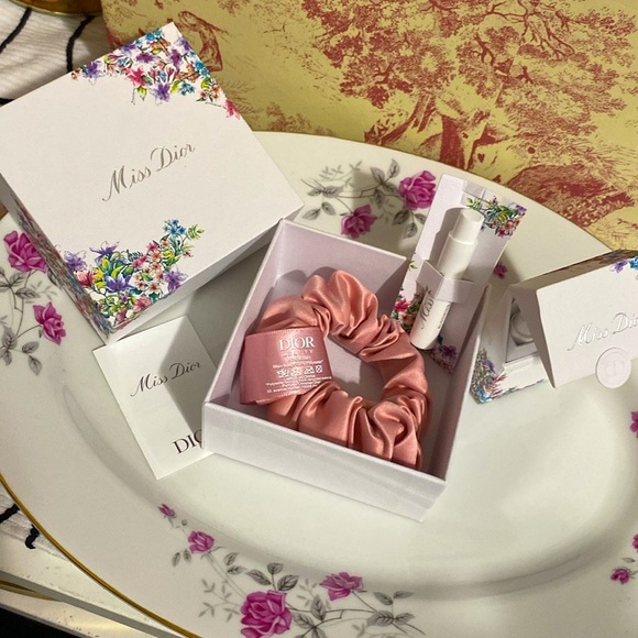 Dior MISS DIOR Limited Edition Gift set - Picture 3 of 16